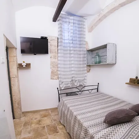 Arco Nicolaus Bed & Breakfast *