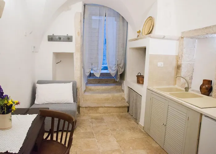 Arco Nicolaus * פוטיניאנו